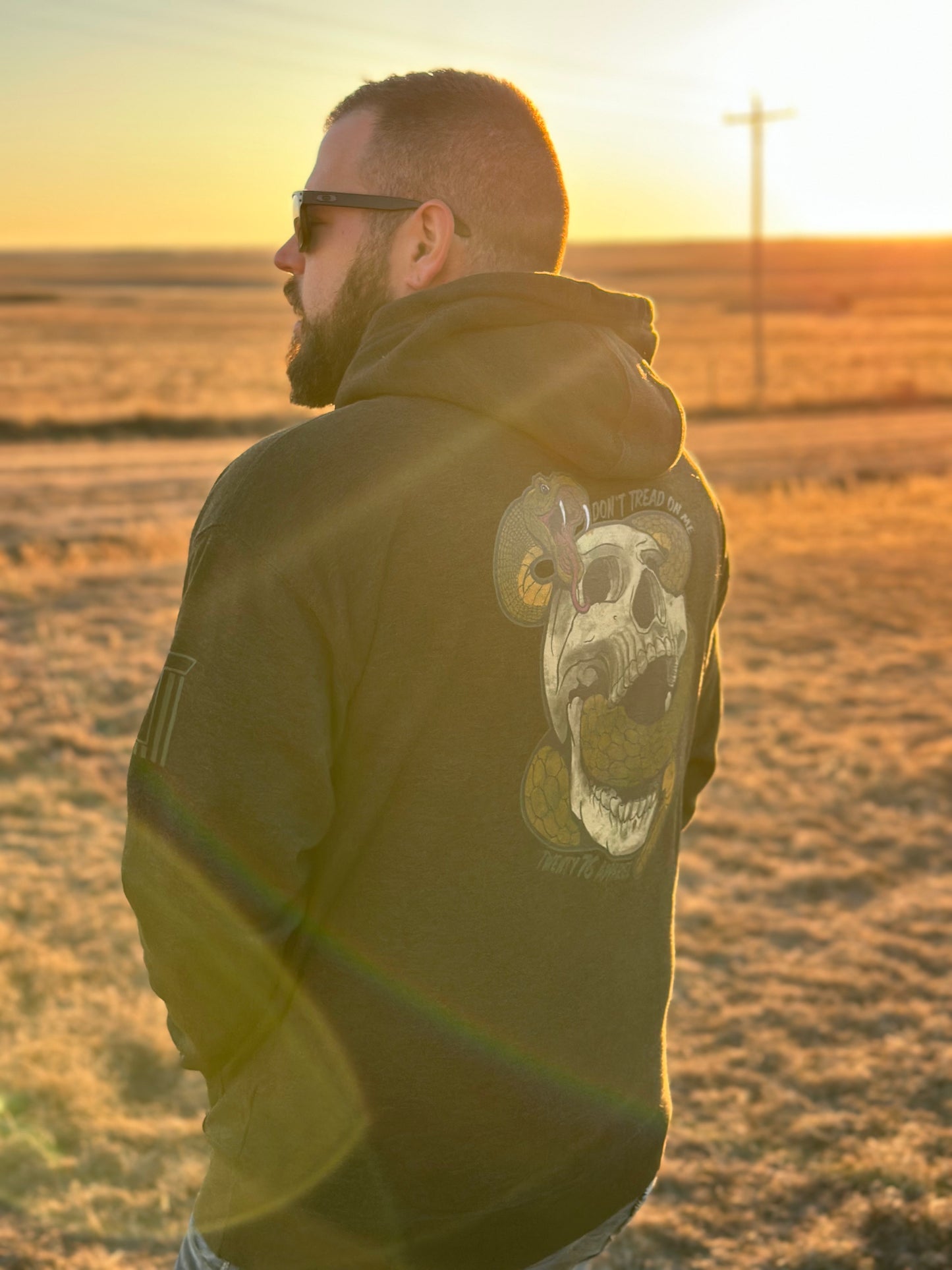 DON'T TREAD ON ME HOODIE