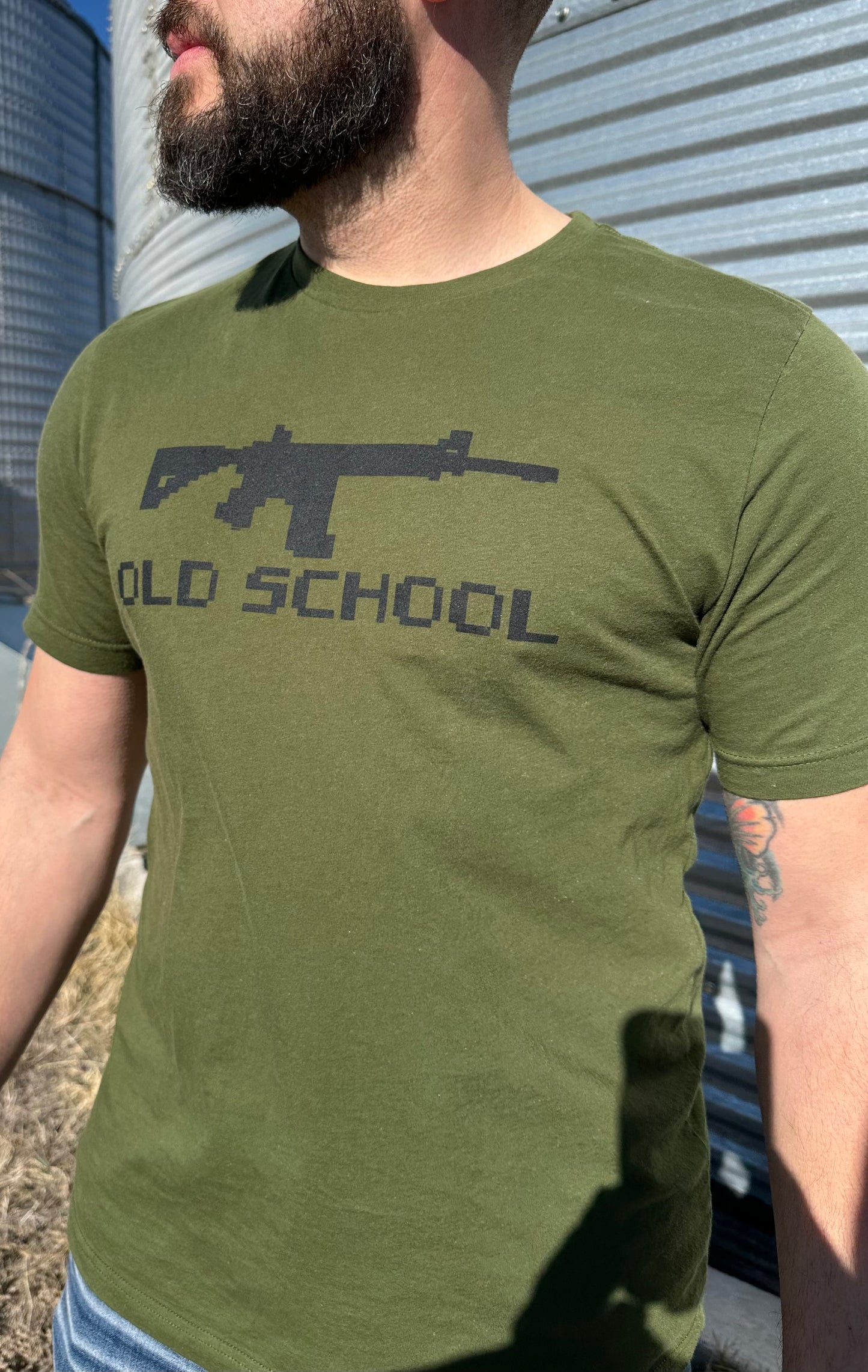 OLD SCHOOL TEE